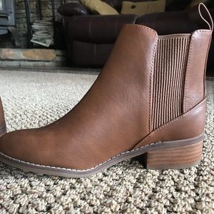 Short Tan Leather Ankle Booties Size 7